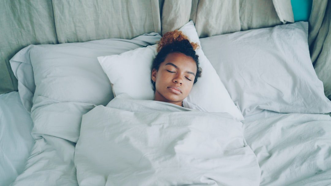 Read more about the article Why Can’t You Sleep? Natural Sleep Remedies to Try Tonight