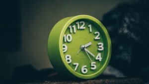 Read more about the article Intermittent Fasting Guide: Does Skipping Meals Actually Work?