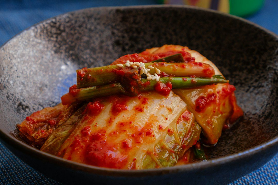 Read more about the article Kimchi Gut Health Benefits: What Studies Show